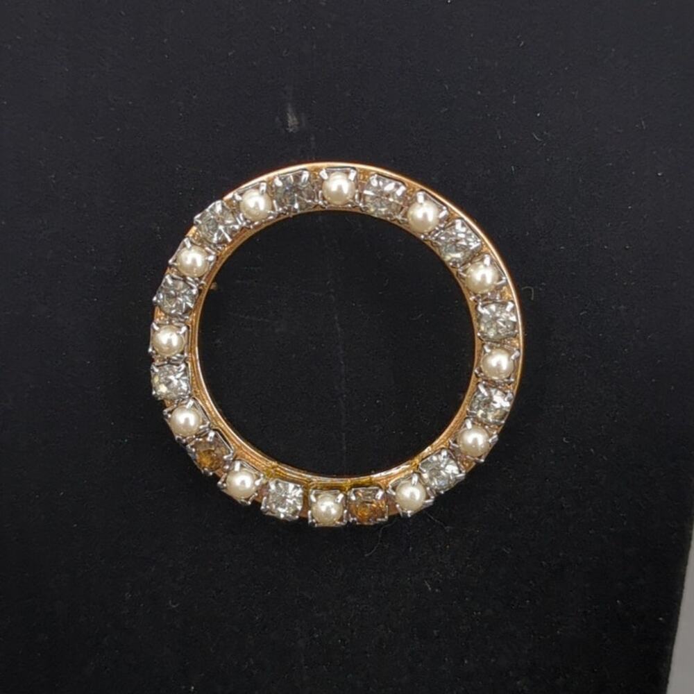 Vintage Fashion BROOCH PIN Faux Pearl Smoky Quartz Clear Rhinestone Goldtone